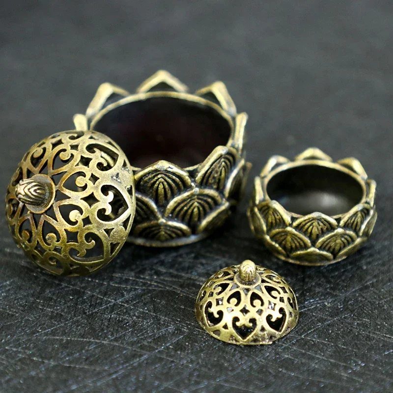 2026 Latest Models Retro Copper Hollow Lotus Incense Burner Small Brass Incense Holder With Cover Home Sandalwood Censer Decor