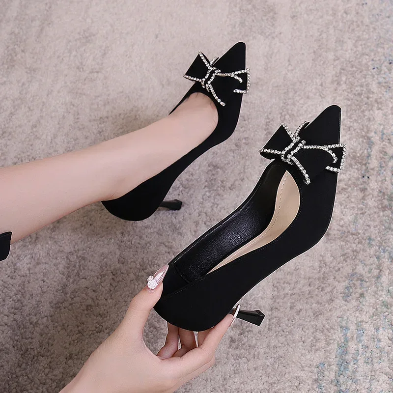 Versatile New Single Shoes Autumn and Winter  Sexy Pointy Rhinestone Black Mature Women\'s Thin Heels High-heel Zapatos Mujer