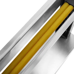 مقشرة بيض السمان اليدوية ، مقشر لفة يدوية ، قذيفة محمولة أفضل 8 آلات تقشير بيض السمان مبيعا - No8