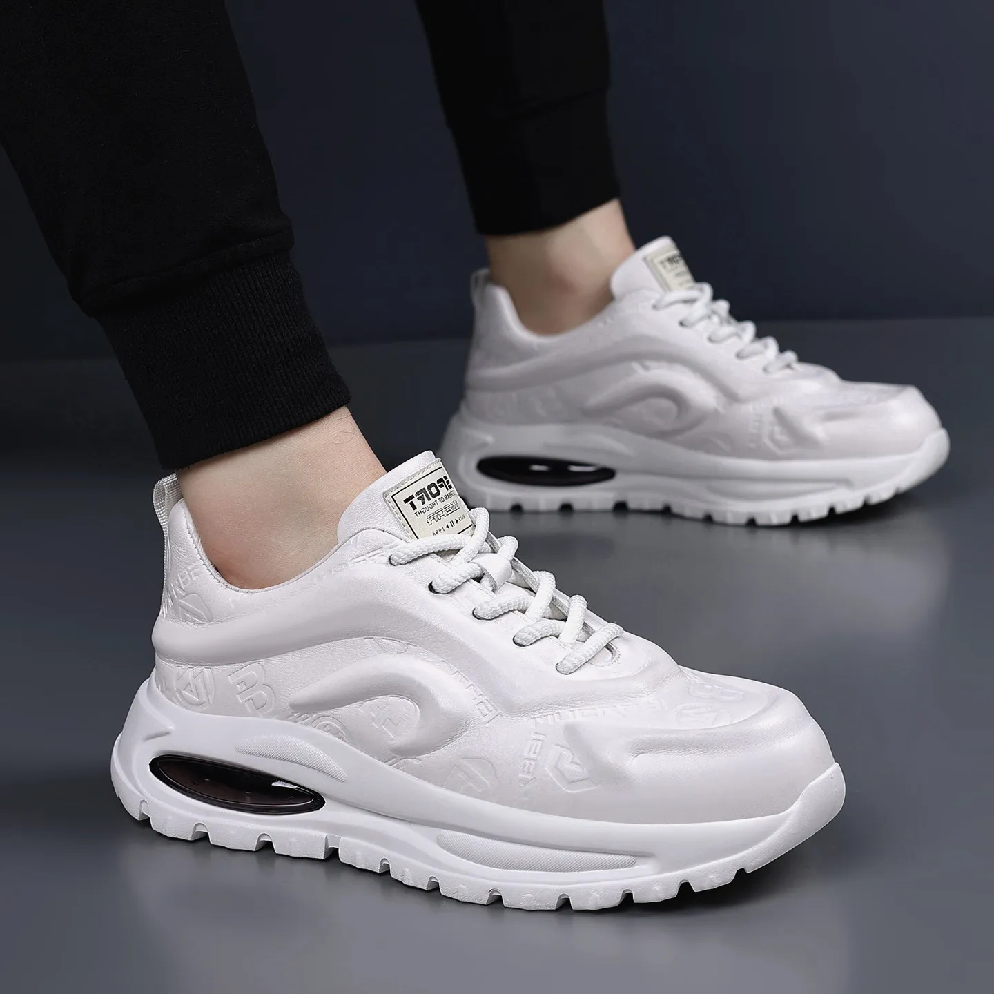 

Thick-soled White Shoes Men's Leather Heightened Sense Advanced Internet Celebrity Trendy Dad 2026 New Lightweight Air Cushion