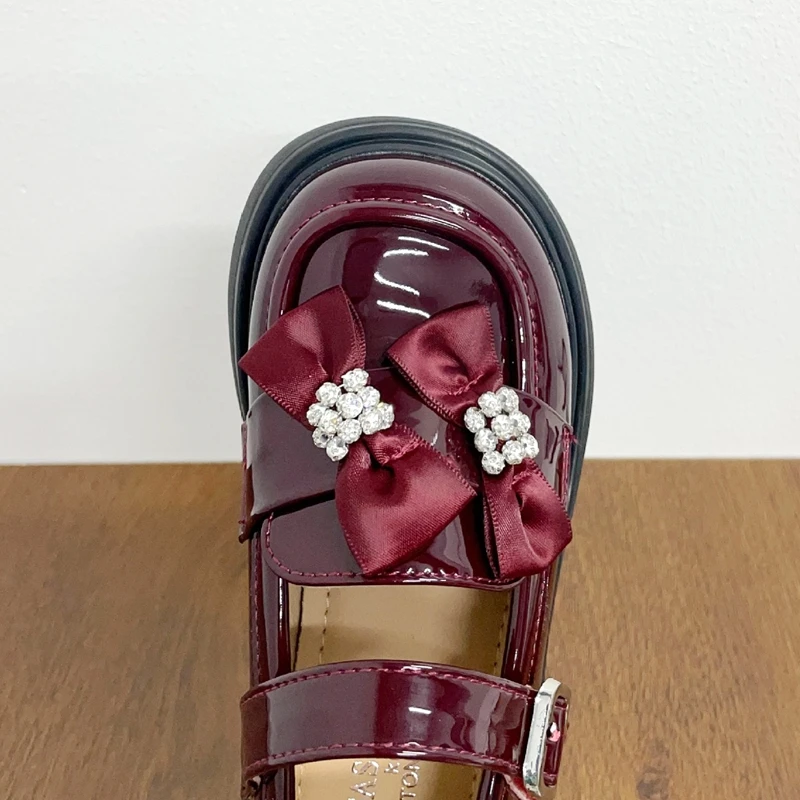 Scarpe eleganti da ragazza in pelle verniciata: scarpe Mary Jane per ragazze, scarpe da scuola per ragazze rosse con perline per feste di matrimonio principessa, appartamenti luminosi