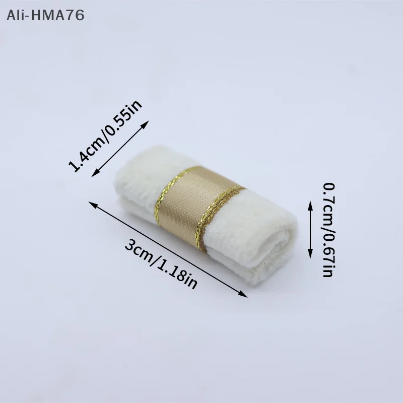 

5Pcs 2025 New 1/12 Dollhouse Miniature Fabric Quilt Kit Toy for Dollhouse Bed Room Decoration Accessories