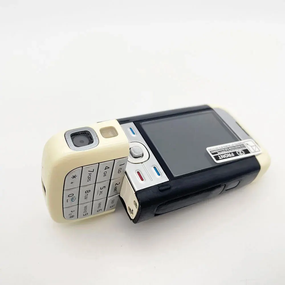 هاتف محمول أصلي غير مقفول 5700 بشريحة واحدة GSM 1800/1900 مزود بتقنية البلوتوث ولوحة مفاتيح ذات لغات أوروبية كبيرة مصنوعة في فنلندا