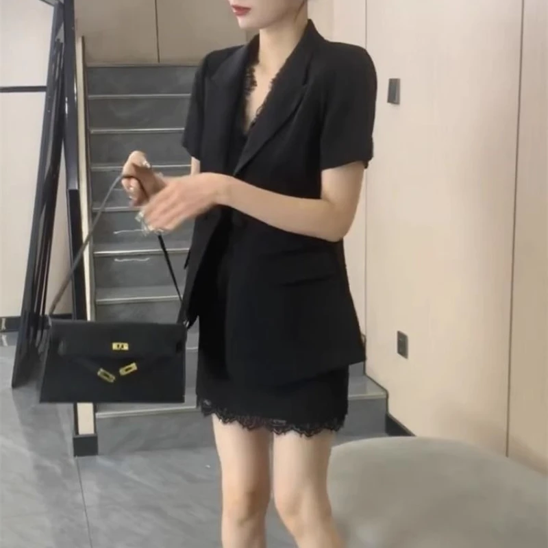 Fashion Women's Suit Skirt 2025 Spring and Summer Solid Color Short Sleeve Blouse Lace Stitching Short Skirt with Lace Halter.