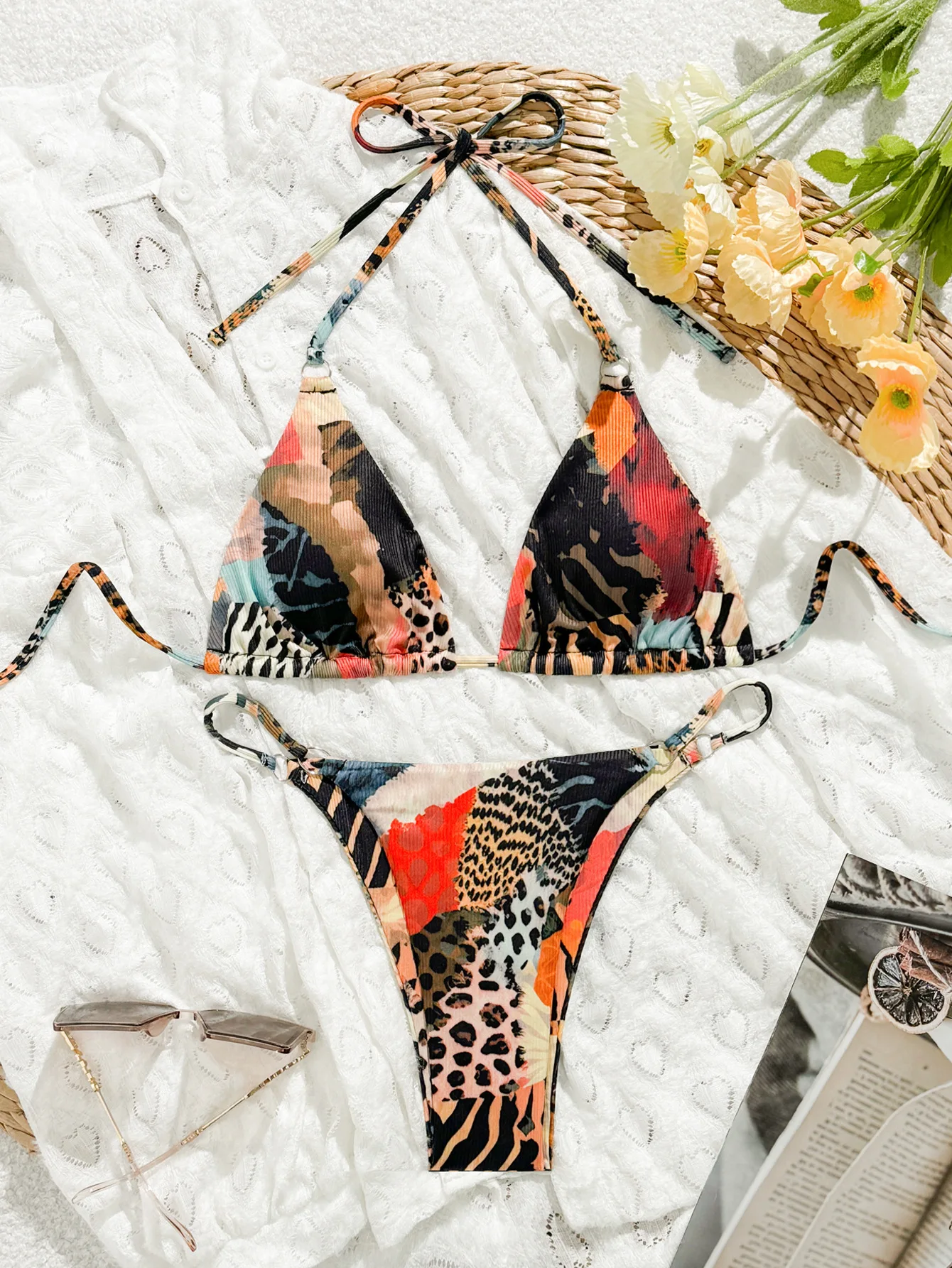 

2025 сексуальный комплект бикини с леопардовым принтом, женский купальник, купальный костюм, бразильский купальник, комплект из двух предметов, одежда для плавания с лямкой на шее, пляжная одежда