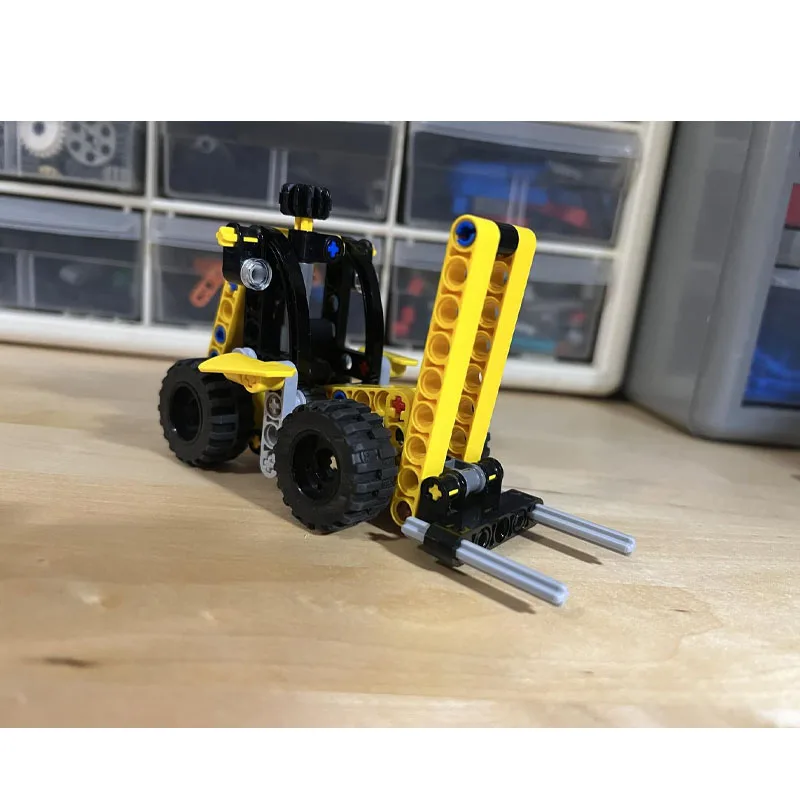 

Конструктор MOC-232280 «Городская ферма»: мини-погрузчик, 92 детали, модель MOC, подарок для мальчиков на день рождения и Рождество