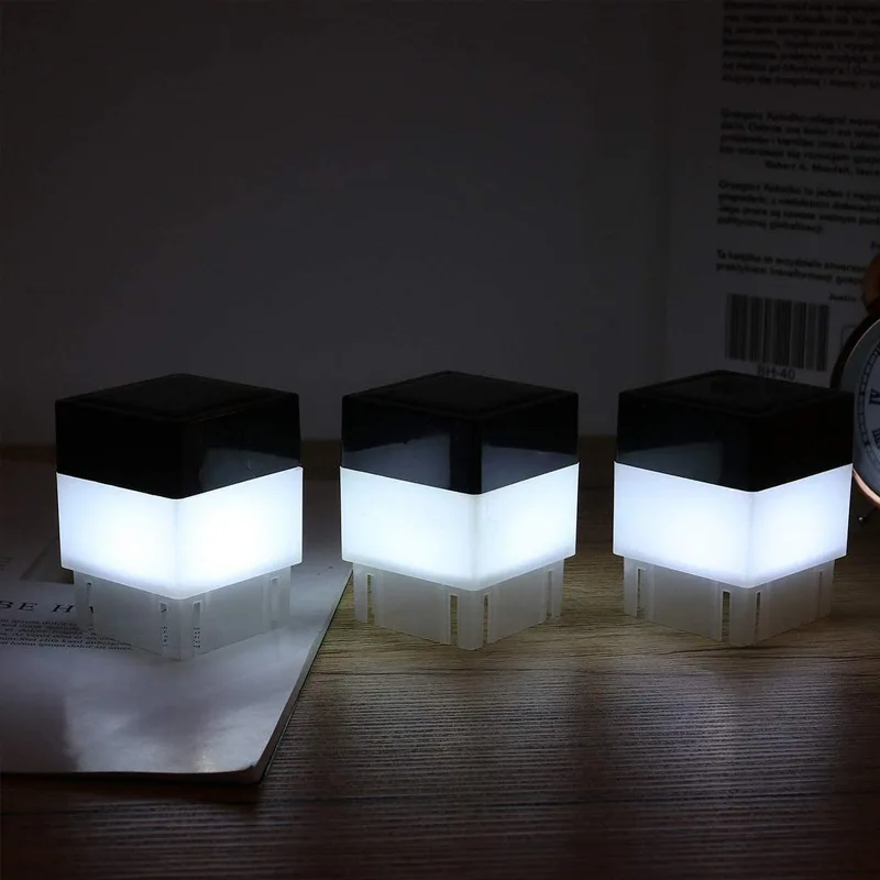4pcs Outdoor Solar Stigma Light Solar Fence Fence Square Aluminum Tube 50 * 50 Fence Light Wood Pillar Light50*50