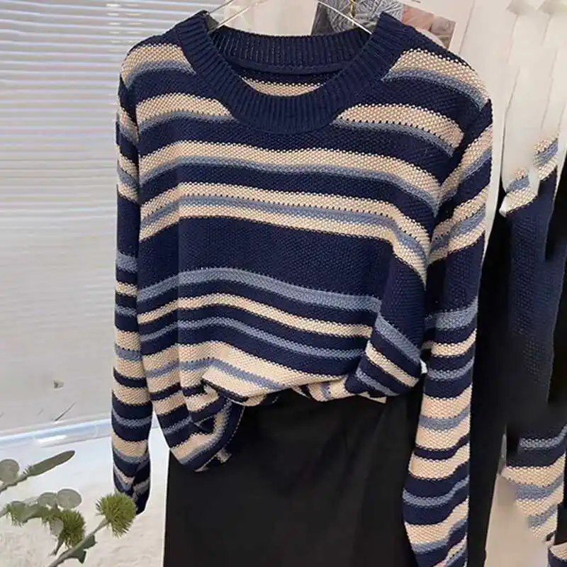 

Ленивый контрастный цветной полосатый вязаный женский осенне-зимний новый стильный мягкий свитер, модный низ с длинными рукавами