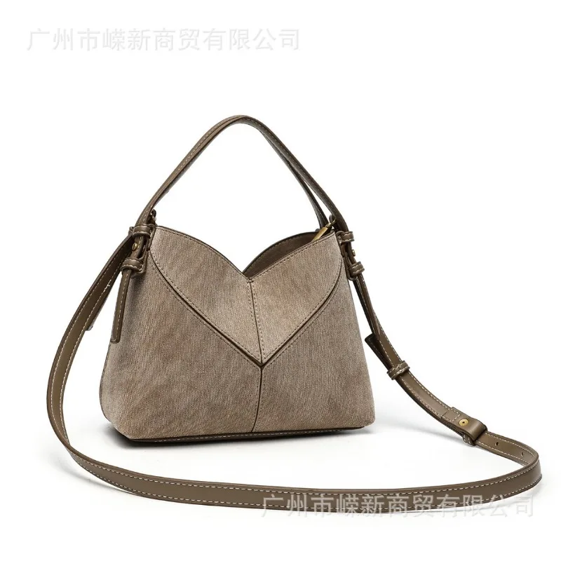 Z Home Premium Sense النمط الأجنبي حقيبة صغيرة المرأة 2025 الخريف موضة جديدة متعددة الاستخدامات حقيبة ساعي حقيبة يد متخصصة المد