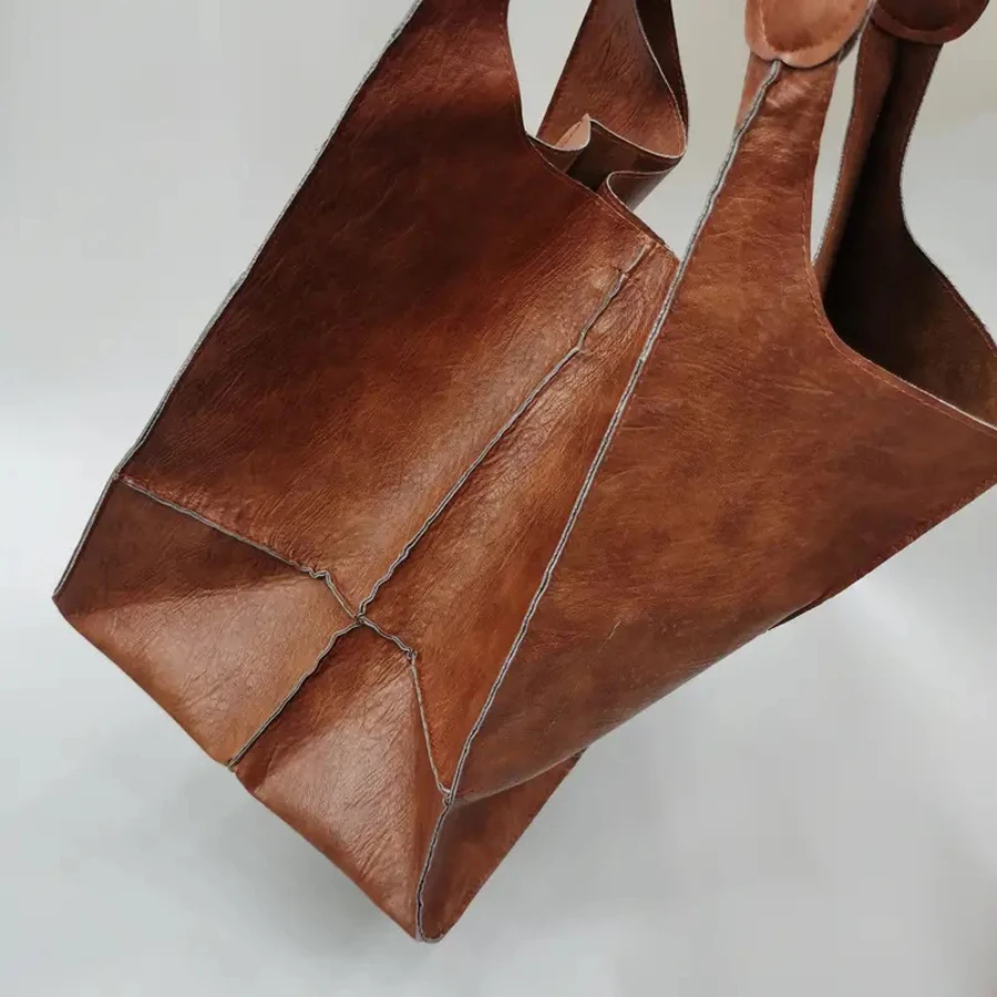 Fashionable and minimalist large bag with soft leather and large capacity shopping bag for women, one shoulder hand-held large b