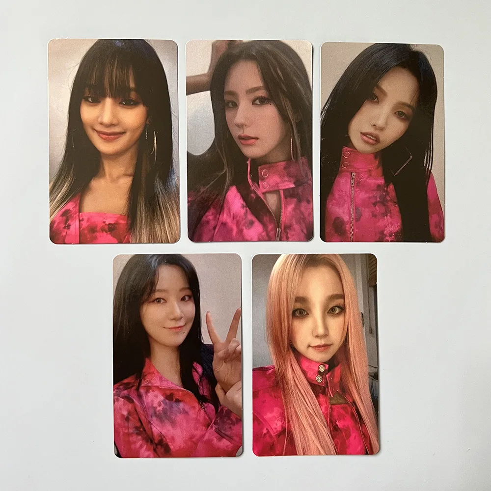 

5Pcs/Set KPOP (G)I-DLE I NEVER DIE Album Photocards Postcard Idol Minnie Miyeon Soyeon Shuhua Yuqi Personal LOMO Card Fans Gift