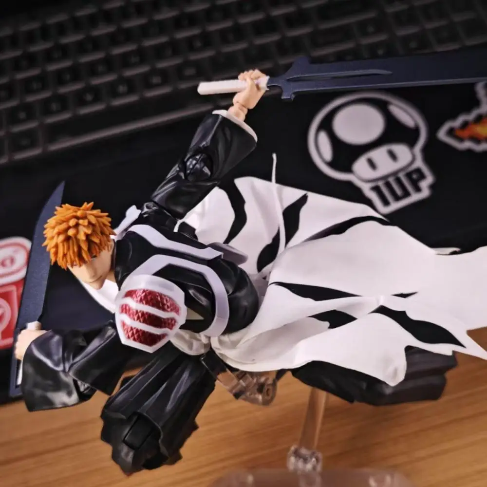 BLEACH Anime Shf Kurosaki Ichigo Handmade Clothes Clothes Built In Iron Wire for Styling Suitable for 1/12 Movable Humanoid Toys