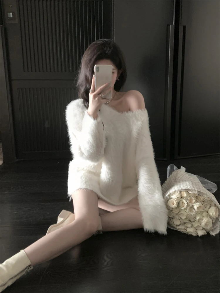 

Белый V-Ne длинные волосы Thiened искусственный норковый свитер женский зимний свободный ленивый мягкий свитер средней длины с открытыми плечами