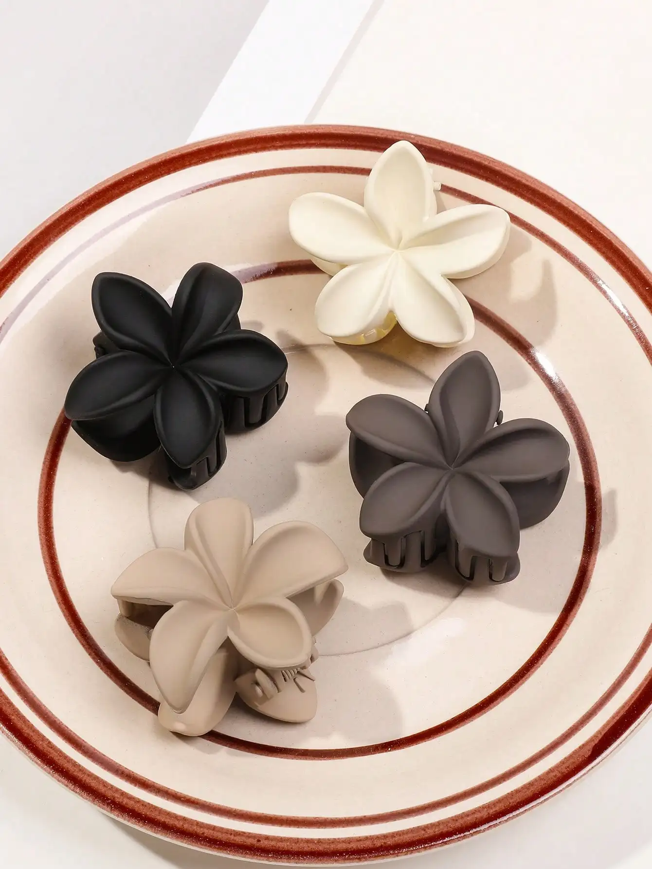 8 Stück matte kleine Blumen-Haarspangen, 6,5 cm, quadratische Haarklammern für Frauen und Mädchen, dünnes Haar, einfache 3,8 cm rechteckige Haar-Accessoires – Detail 3
