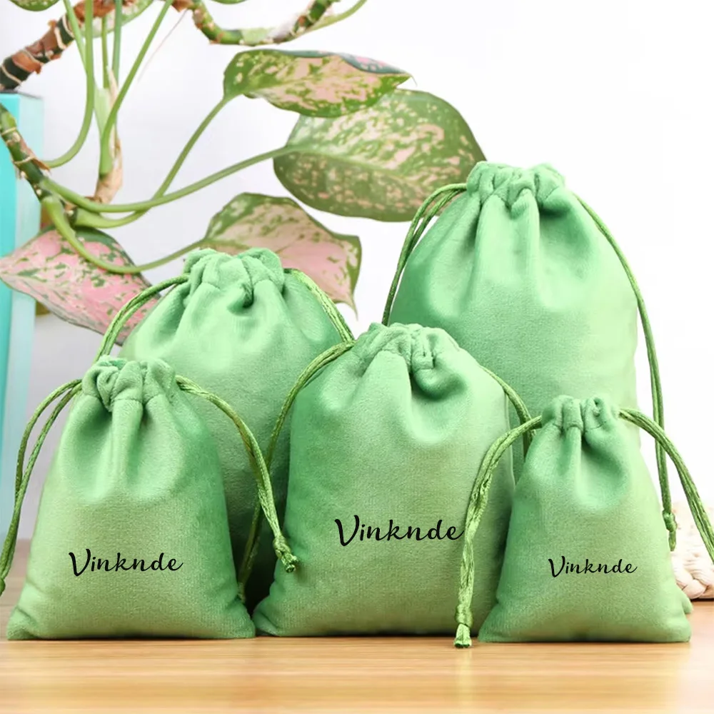 الرباط حقيبة مجوهرات شعار مخصص لينة الأخضر المخملية أقراط حلقة المنظم الحقائب الزفاف لصالح هدية كيس قلادة صناديق الغبار