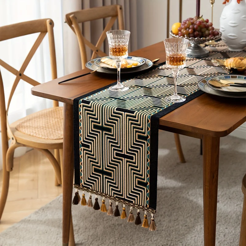 

Роскошная золотая дорожка для стола | 1 шт. сложный жаккард с геометрическим узором и бахромой | Для фестивальной столовой, кофе и тумбы под телевизор