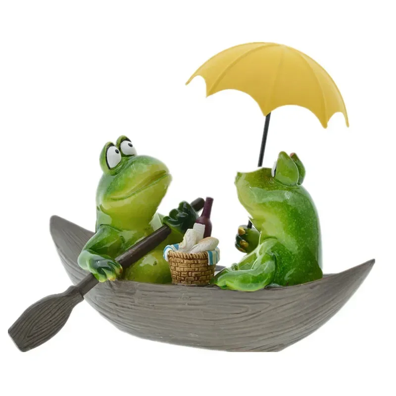 

Resin Casual Couple Riding Boat Frog Figurines Creative Modern Bookshelf Decoration Statue Study Desktop Accessories