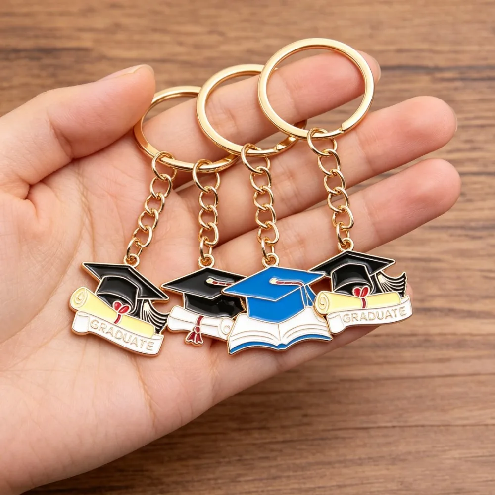 Porte-clés et Pendentif de Saisonnalité de Remise des Diplômes, avec motif Chapeau de Baccalauréat et symbole de Note Maximale, pour l'encouragement et la bénédiction des études post-universitaires