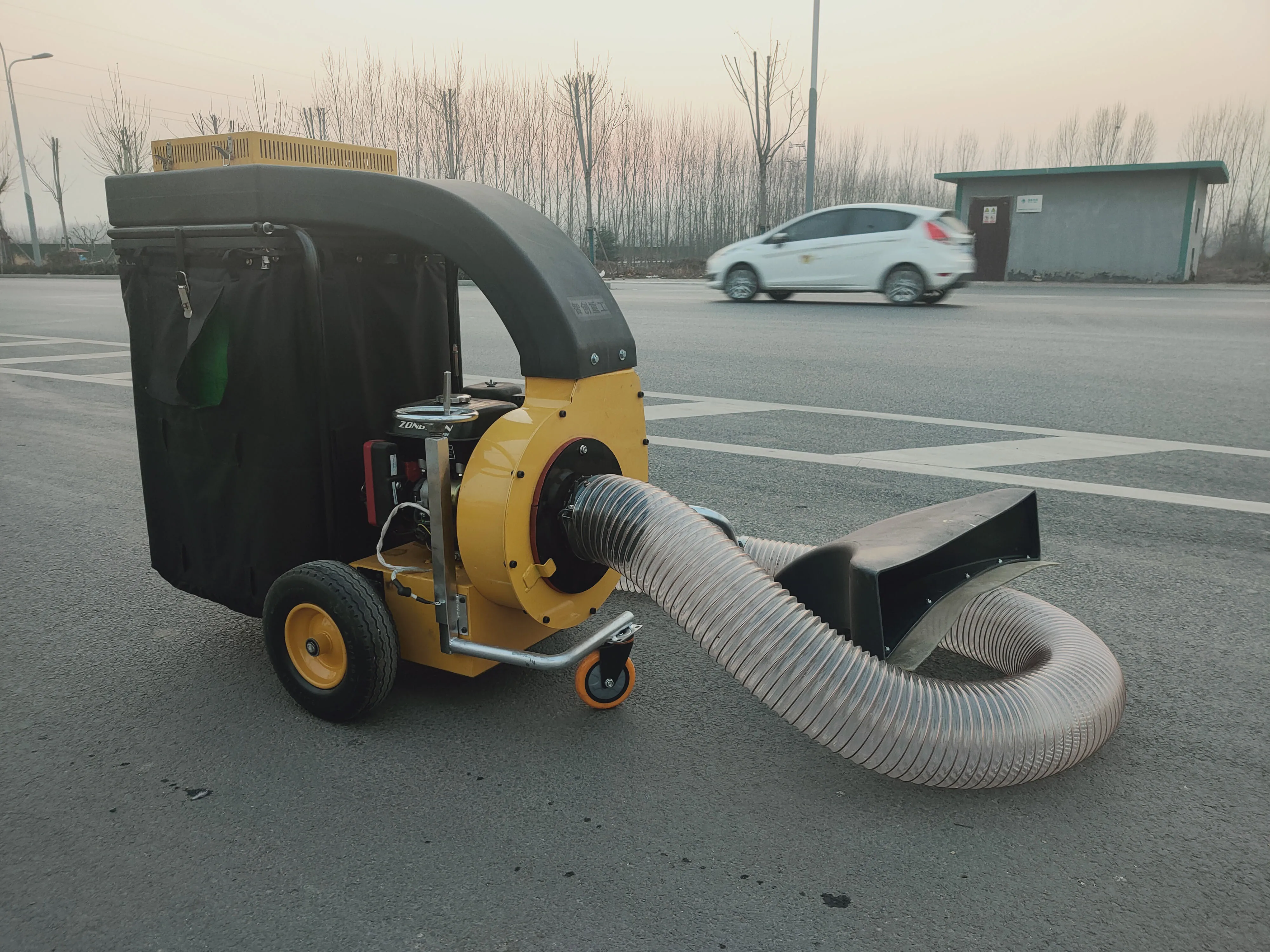 Factory Supply Leaf and Grass Collector / Park Leaf Sweeper / Leaf Vacuum Cleaners