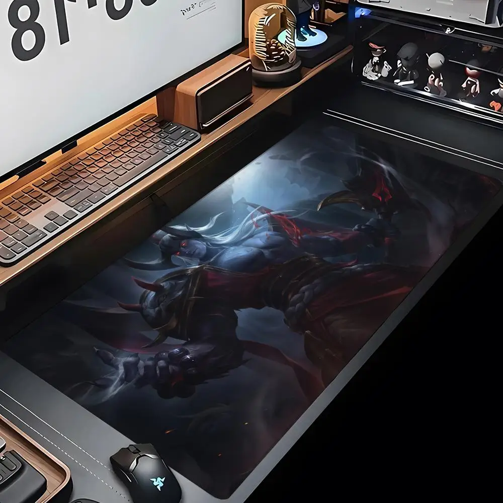 Game League of Legends Aatrox Mouse Pad Large Computer Gaming Accessories 700x400mm Desk Mats Carpet Anti-slip Laptop Soft Mice