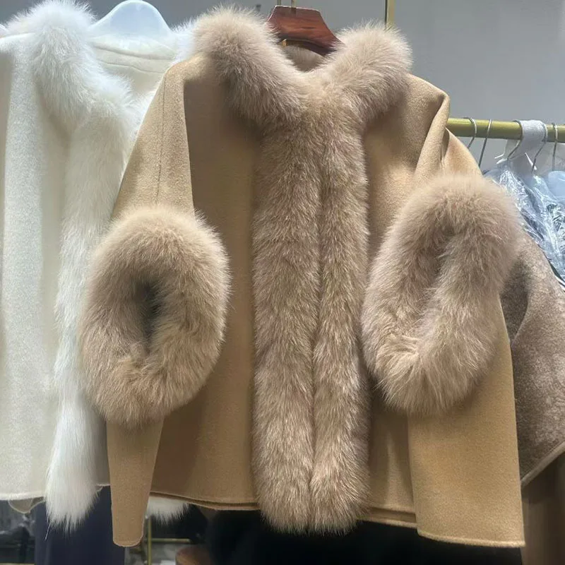 

2025 100% Real Wool Poncho With Real Fox Fur Trim High Quality Fashion Women Autumn Loose Fur Stripe Wool Coat Outwear