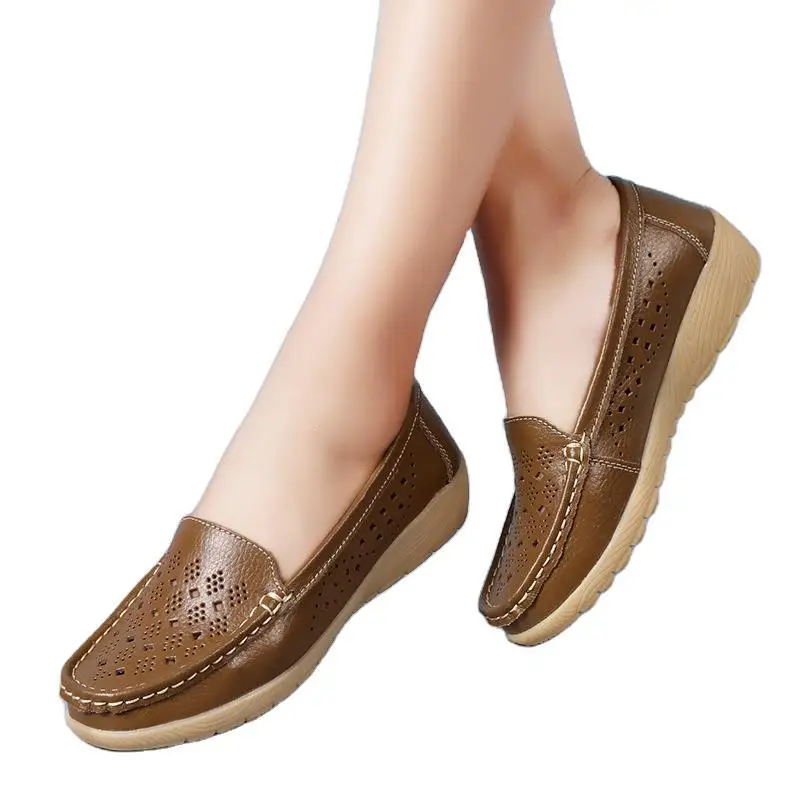 Spring Autumn Women Wedge Hollow-Out Bean Shoes Adult Soft-Soled Round-Toe Mom Nurse Shoes Lady Flat Casual Shoes  Leisure Shoes - view 5
