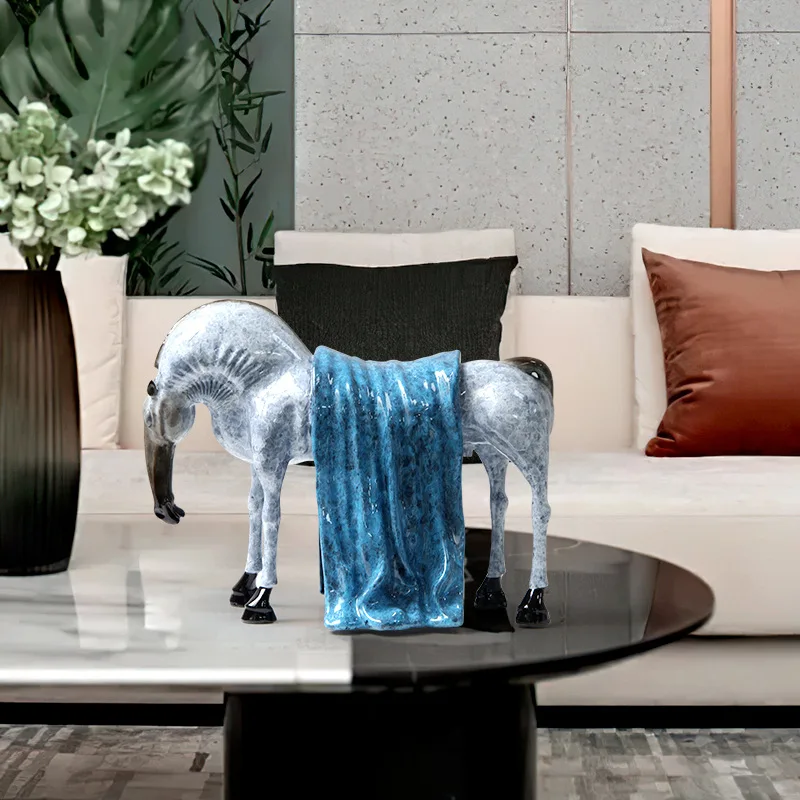 Modern Simple New Chinese-style Metal Casting Shawl Tangma Ornament Model Room Sales Department Hotel Soft Decoration Crafts