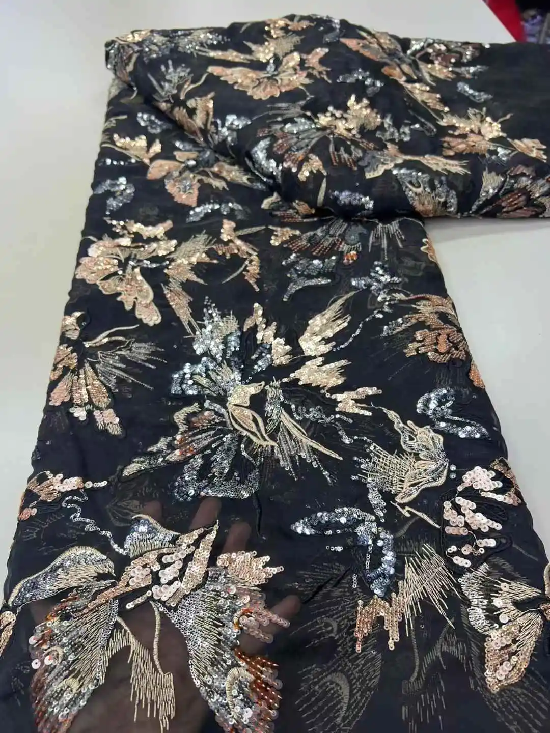 2025 الأرجواني جودة عالية الأفريقي أقمشة الدانتيل الترتر شبكة فاخرة الثقيلة الترتر المطرزة تول النسيج لخياطة الفساتين