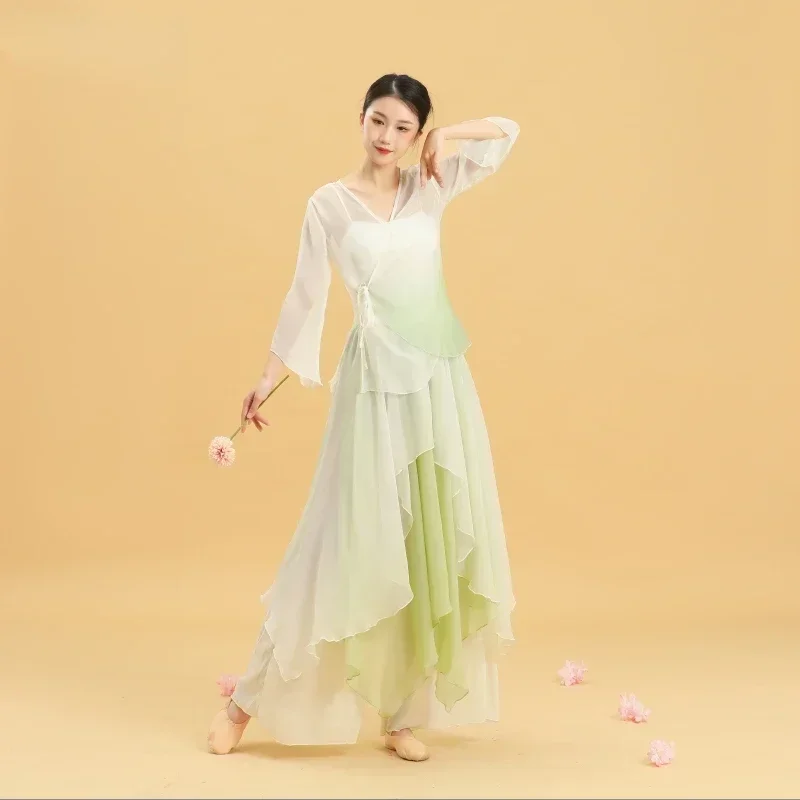 Ballerino d'arte popolare cinese Danza classica orientale Hanfu Performance Abiti da pratica Costumi di danza nazionale Yangko per donne adulte