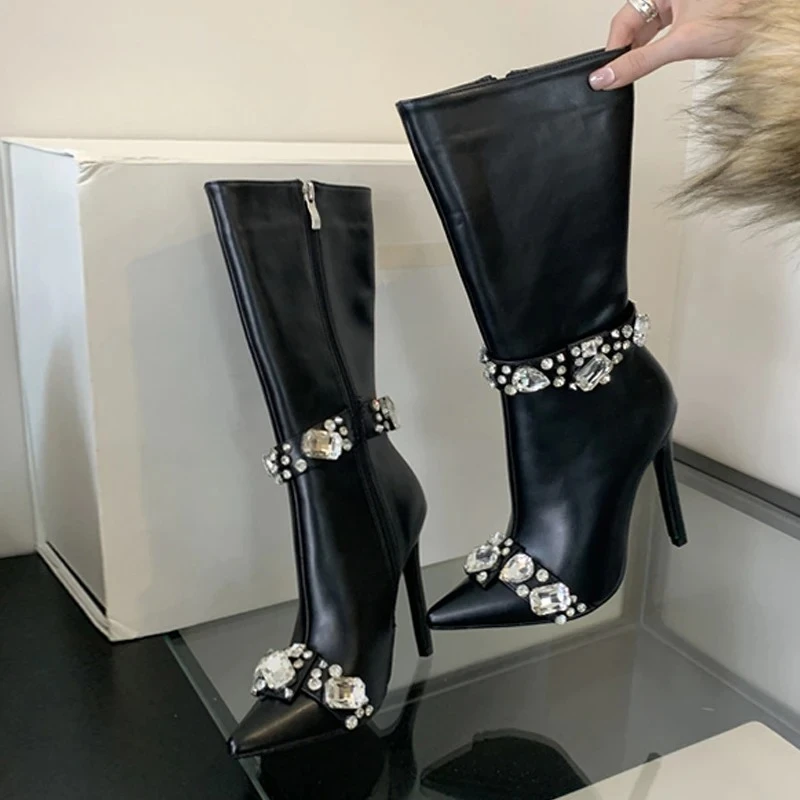 

2025 Fashion Crystal Gem Rivet Women Autumn Winter Shoes Zip Ankle Chelsea Boots Sexy Pointed Toe Party Stripper Heels Booties