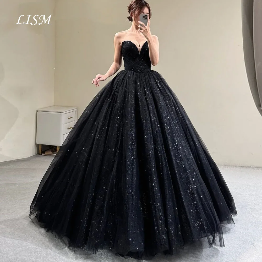 LISM Aangepaste Zwarte Glanzende Zijde Tule Mouwloze Sweetheart Kraag Bruiloft Jurk Baljurk Vloerlengte 2026 Nieuwe Jurk
