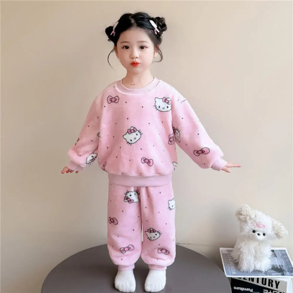 

Пижамный комплект Sanrio Hello Kitty для девочек, осень-зима 2025, новый стильный детский пуловер для маленьких девочек, милая домашняя одежда с героями мультфильмов