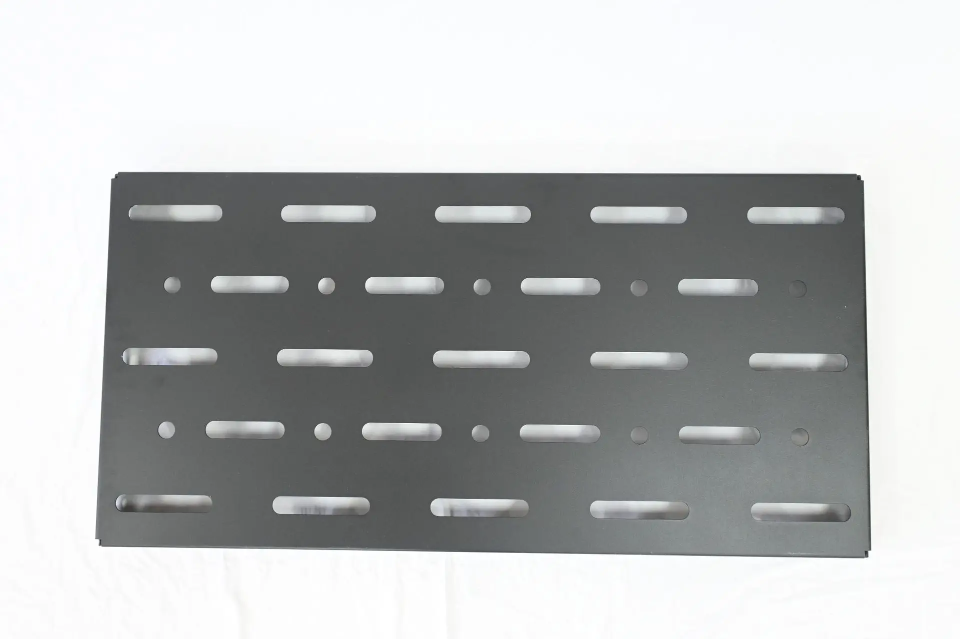 

Подходит для модифицированных багажников, перегородок багажника, модифицированных стеллажей для хранения и установки интеграции багажника.