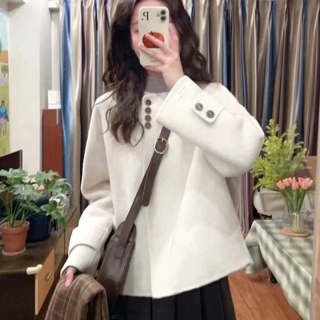 เสื้อแจ็คเก็ตสไตล์เกาหลีแบบเซียวเซียงเฟิงสำหรับผู้หญิง ผ้าขนสัตว์ฝรั่งเศส เสื้อโค้ทสั้น ฤดูใบไม้ร่วง ฤดูหนาว สไตล์ใหม่ ระดับไฮเอนด์ สวยมาก สำหรับเด็กเล็ก