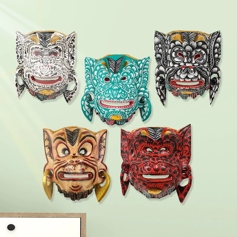 Solid Wood Hand-painted Monkey Face Masks Wall Hangers Decorative Facial Masks Dongba Animal Wall Decorations