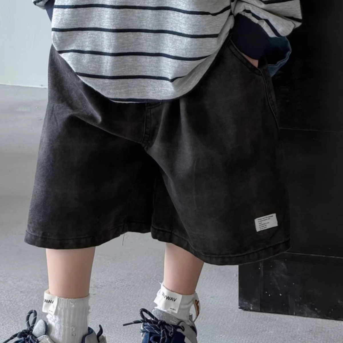 Boys Pants 22026 Spring and Summer New Childrens Clothing Korean Boys and Girls American Design Feeling Thin Five Minutes Pants