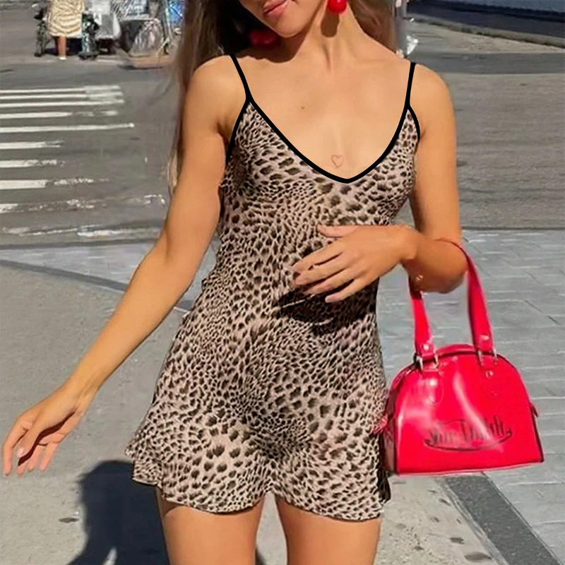 تنورة صيفية مثيرة بحمالات على شكل حرف v لعام 2025 فستان بحمالات على شكل الفهد من التوابل الأمريكية للسيدات #3