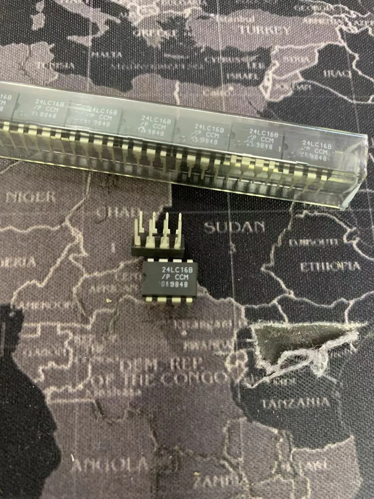 24LC16B BOM matching / one-stop chip purchase original