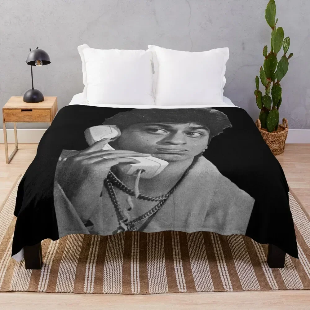 

Shah Rukh With Phone Throw Blanket Modern Design Soft Blanket for Home Decor