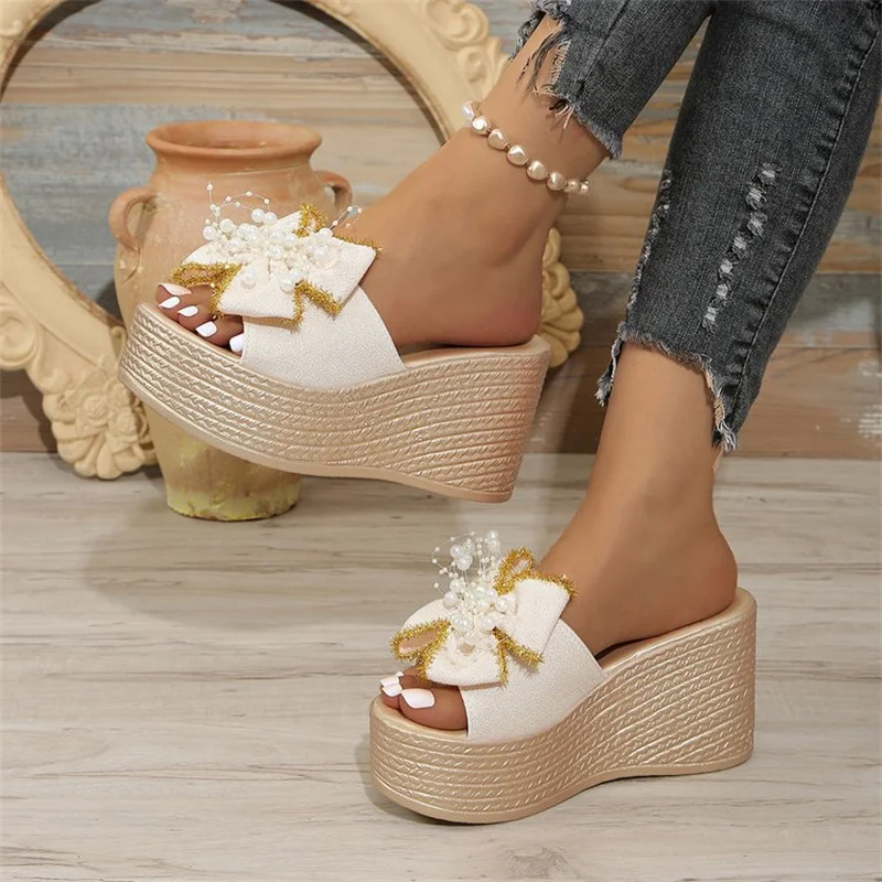 Water Diamond Slippers Summer New Fashionable and Casual Luxury Thick Sole Outerwear Slippers Versatile Slope Heel Sandals