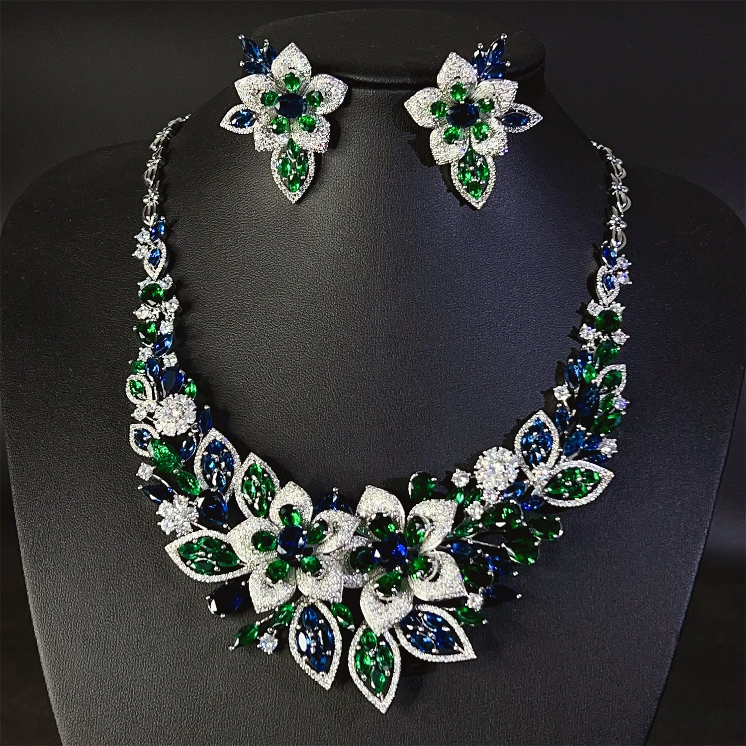 

New Gorgeous Blue Flower Sparkle Necklace Earrings stereo Jewelry Women's Dress Decoration Wedding Holiday Ball Gift M-897