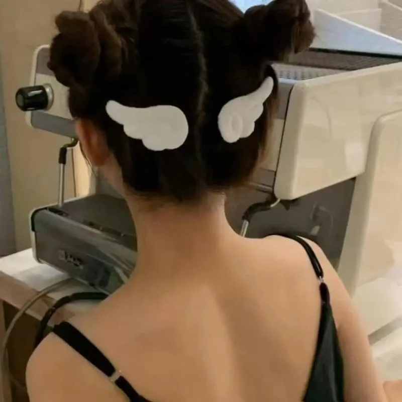 2Pcs Sweet Angel Wing Plush Hair Clips Girl Bangs Cute Hairpin Simple Hairclip Ornament Fashion Hair Accessories Side Clip - view 5