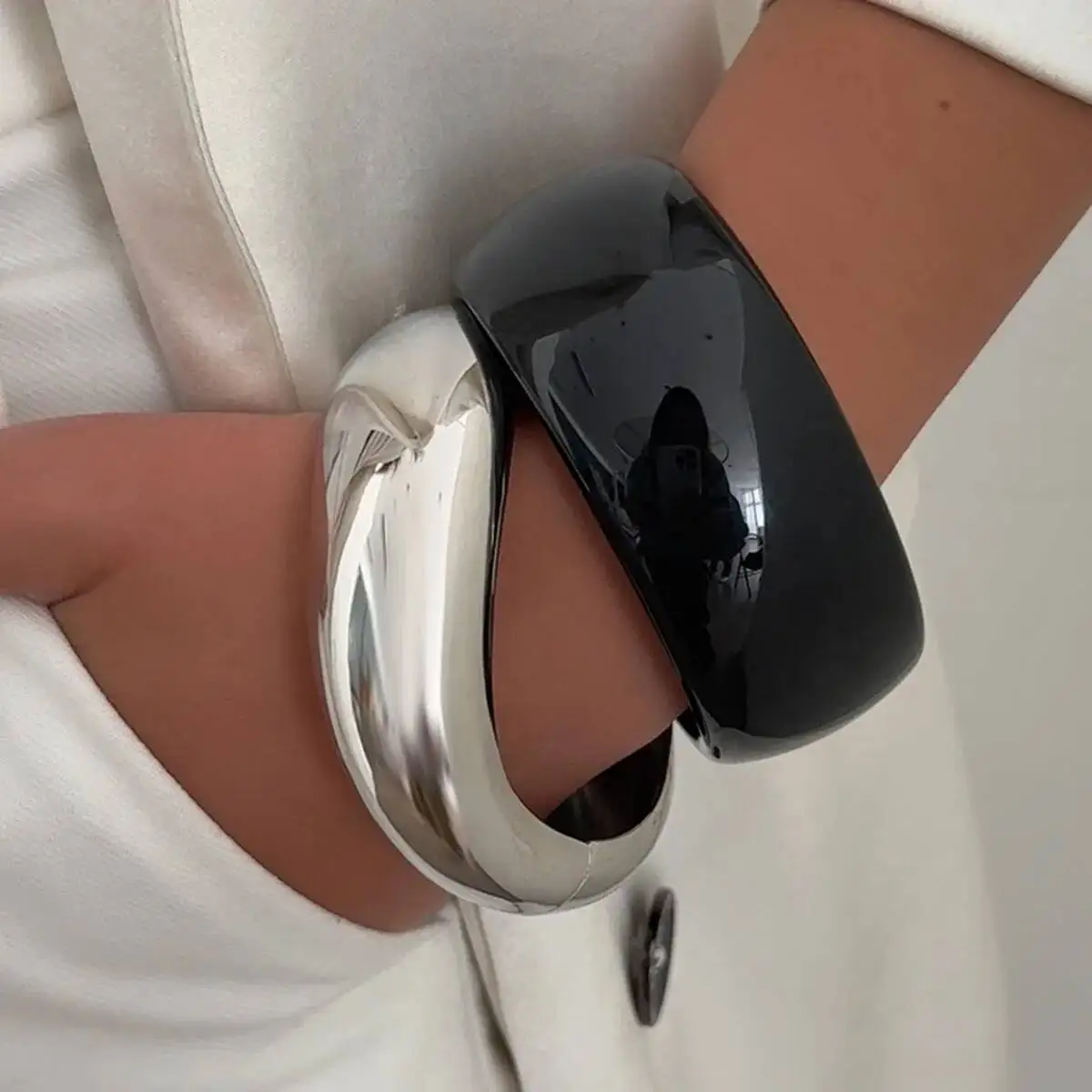SHIXIN 2 Styles Luxury Stackable Metal Acrylic Wide Bracelet for Women Simple Geometry Irregular Chunky Cuff Bangle Jewelry Gift