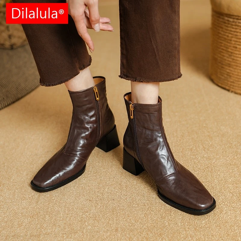 

Dilalula 2025 г., хит продаж, короткие ботинки в стиле ретро из натуральной коровьей кожи, женские ботильоны на среднем толстом каблуке с квадратным носком, женская офисная обувь