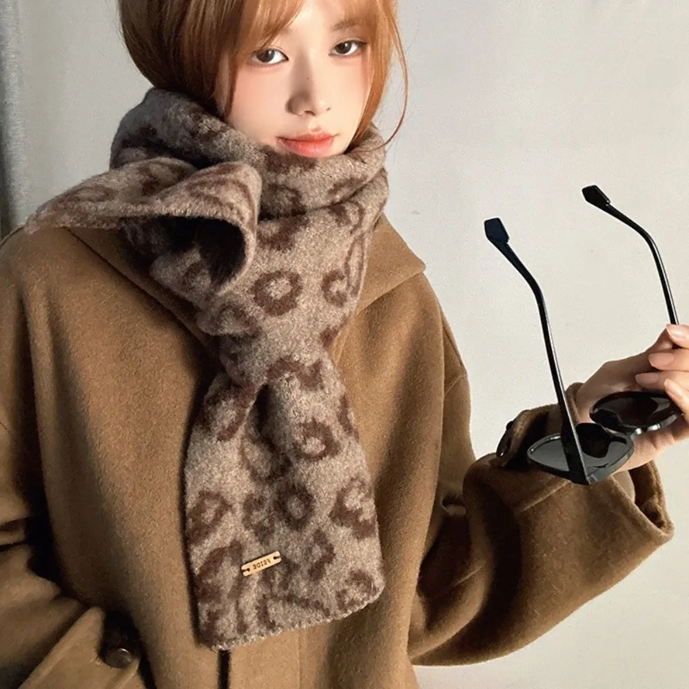 أزياء خفيفة الوزن ليوبارد طباعة وشاح الكورية نمط الكشمير مزيج تقليد وشاح من الصوف يندبروف شتاء دافئ شال هدية