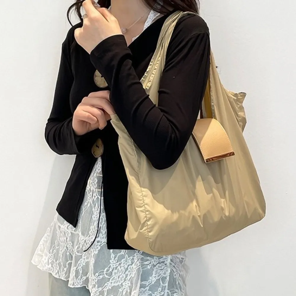 Reusable Mini Keychain Tote Bag Large Capacity Eco-Friendly Foldable Shopping Bag Lightweight Key Ring Expandable Reusable Bag