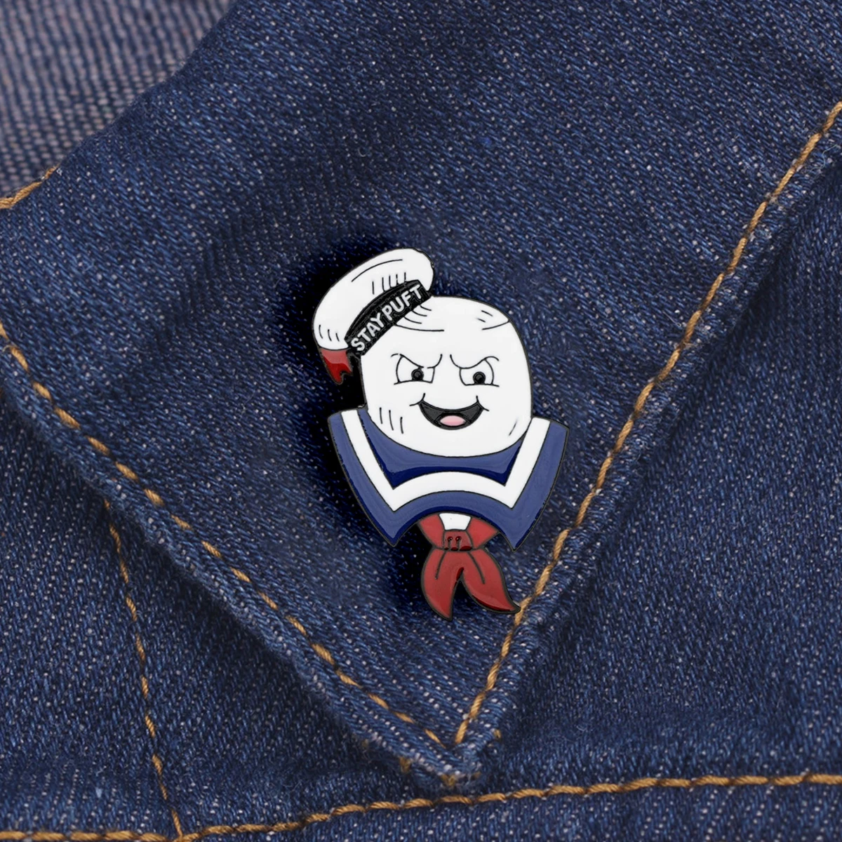 

Эмалевая брошь/значок/пин по мотивам научно-фантастического фильма «Призрак-маршмеллоу» с персонажем Баттерс, милый, забавный, мультяшный, металлический, для косплея, украшение, подарок