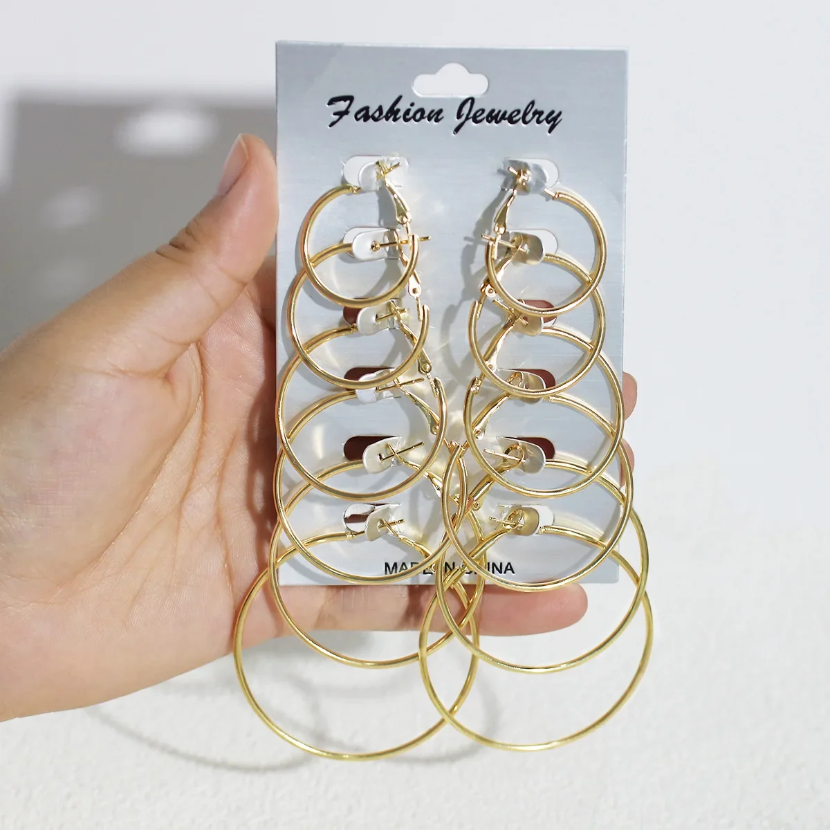 6 أزواج من الأقراط المعدنية ذات اللون الذهبي الكبير من Hyperbole للنساء، مجموعة أقراط دائرية بسيطة #2