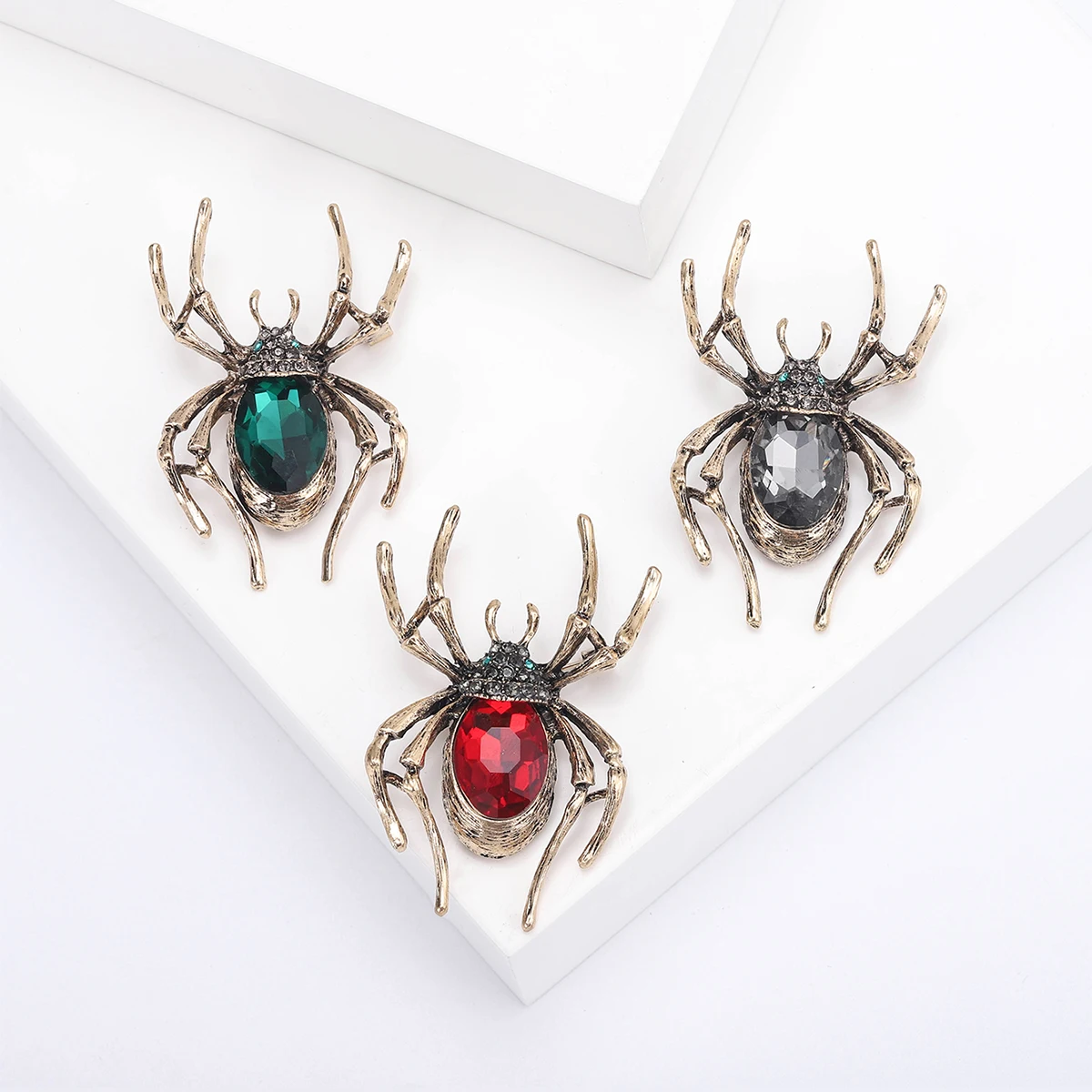 Rhinestone Spider Brooches for Women Unisex Pearl Animal Pins Insect Banquet Party Backpack Gifts Jewelry Accessories