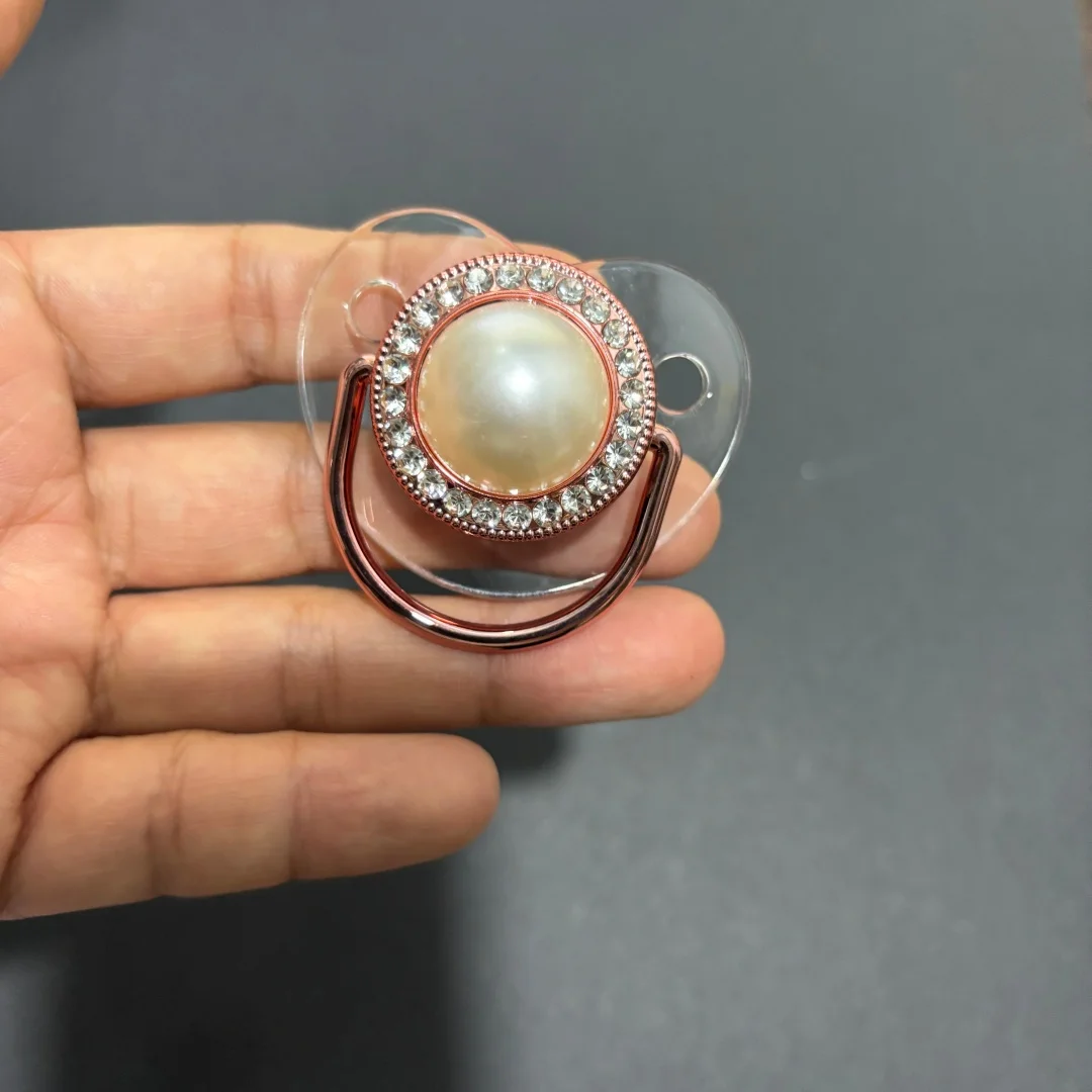 Travel Friendly Soothing Pacifier Simulated Nipple with Dust Cover Cute Baby Design Indoor Outdoor Emotional Calm 0-18M